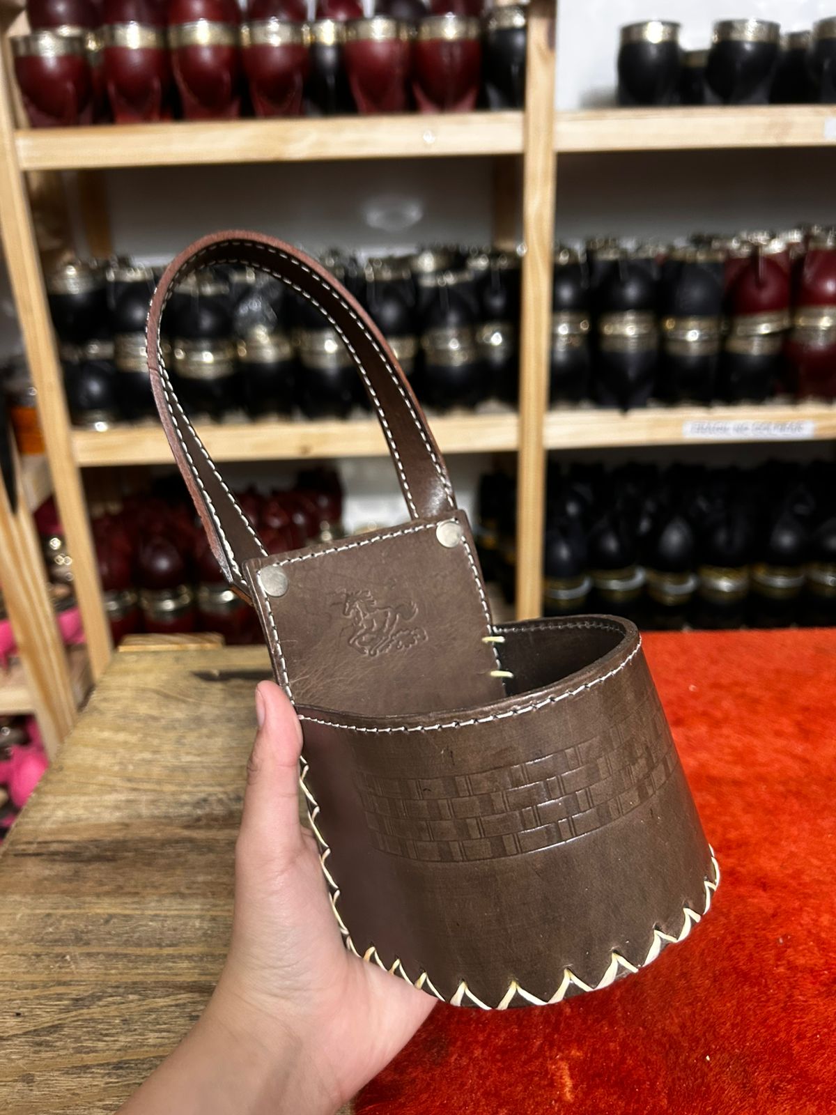 Portamate de cuero 100% - marron