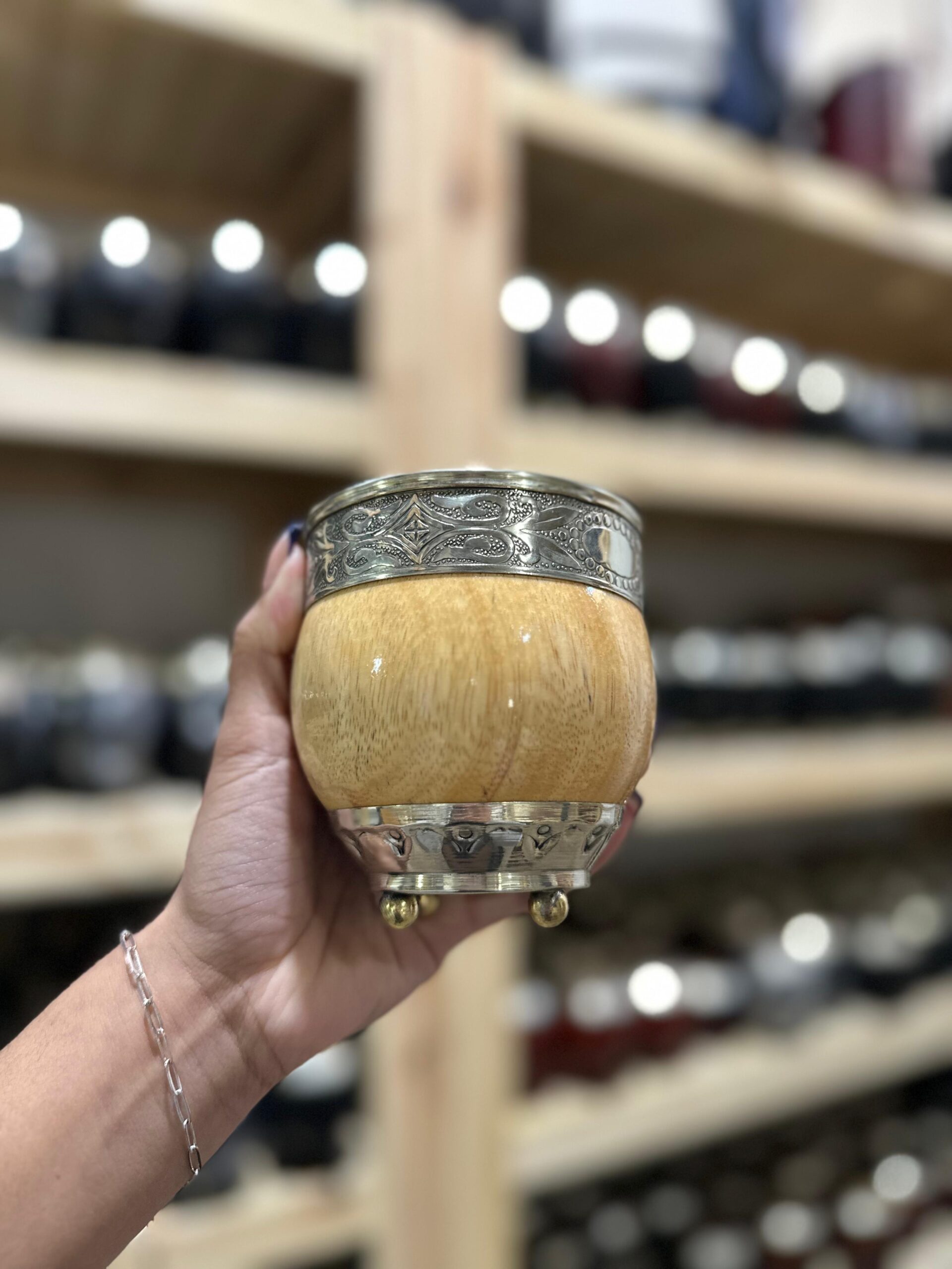 Imperial Roma de algarrobo base de alpaca y pelotas de bronce