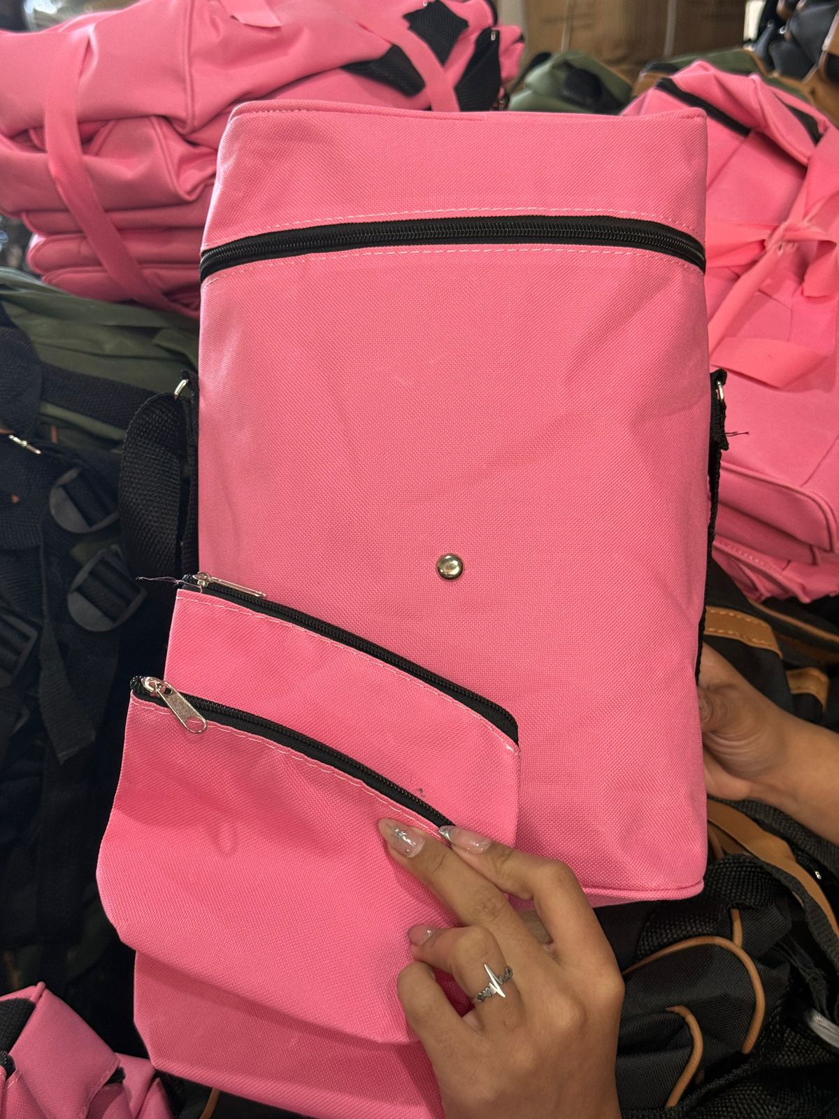 BOLSO CLASICO matero grande con sujetador para termo + yerbero + azucarero COLOR CHICLE