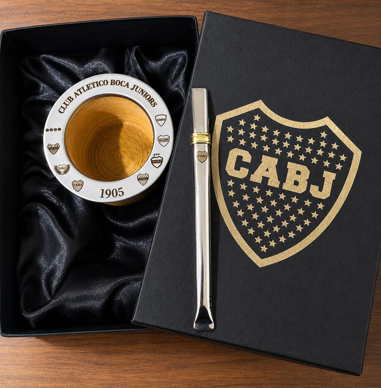 BOX BOCA JUNIORS: CAJA PRESENTACION + CAMIONERO ALGARROBO BRILLOSO LAQUEADO + BOMBILLA CHATA