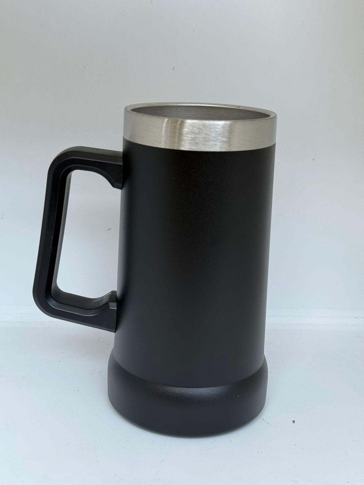 Vaso CHOP CERVECERO CON MANIJA color NEGRO