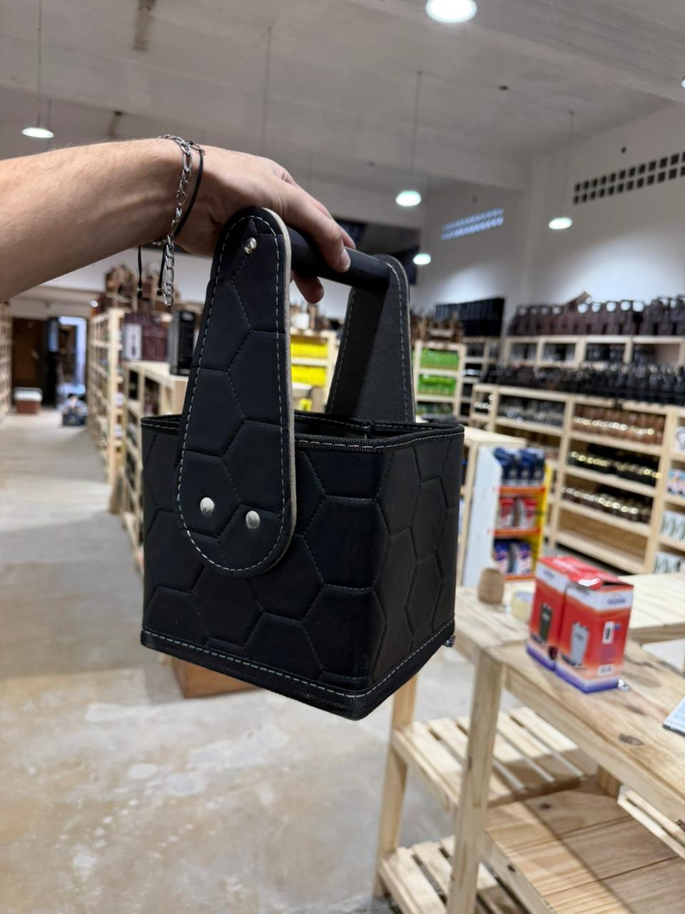 CANASTA MANGO RÍGIDO - COLOR NEGRO CON GAJOS PELOTA