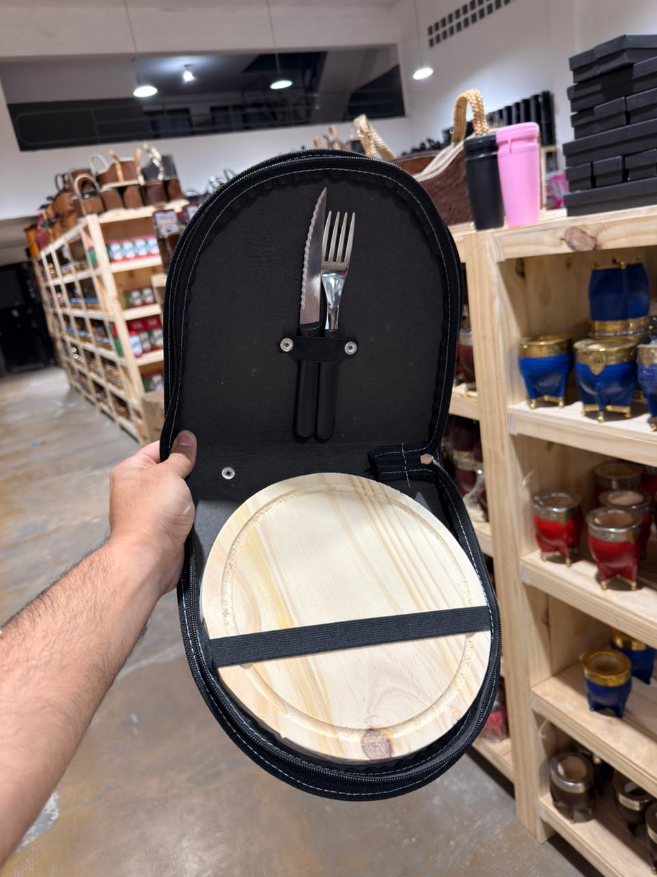 SET DE ASADO CERRADO VALIJITA - PLATO CUCHILLO Y TENEDOR