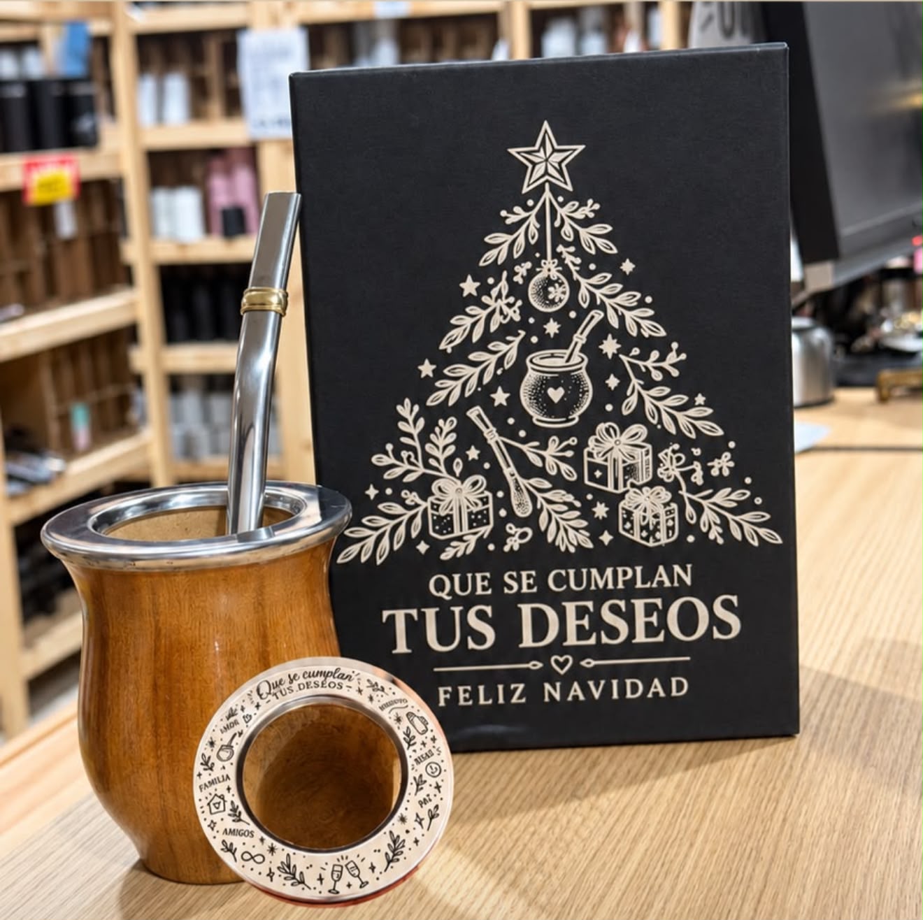 BOX FELIZ NAVIDAD : CAMIONERO GRABADO + CAJA GRABADA + BOMBILLA